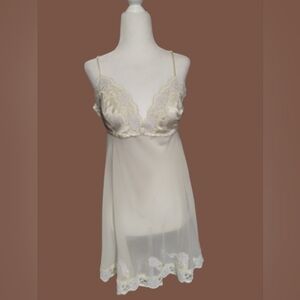 NWOT Victoria's Secret Cream Babydoll Lingerie Size Large